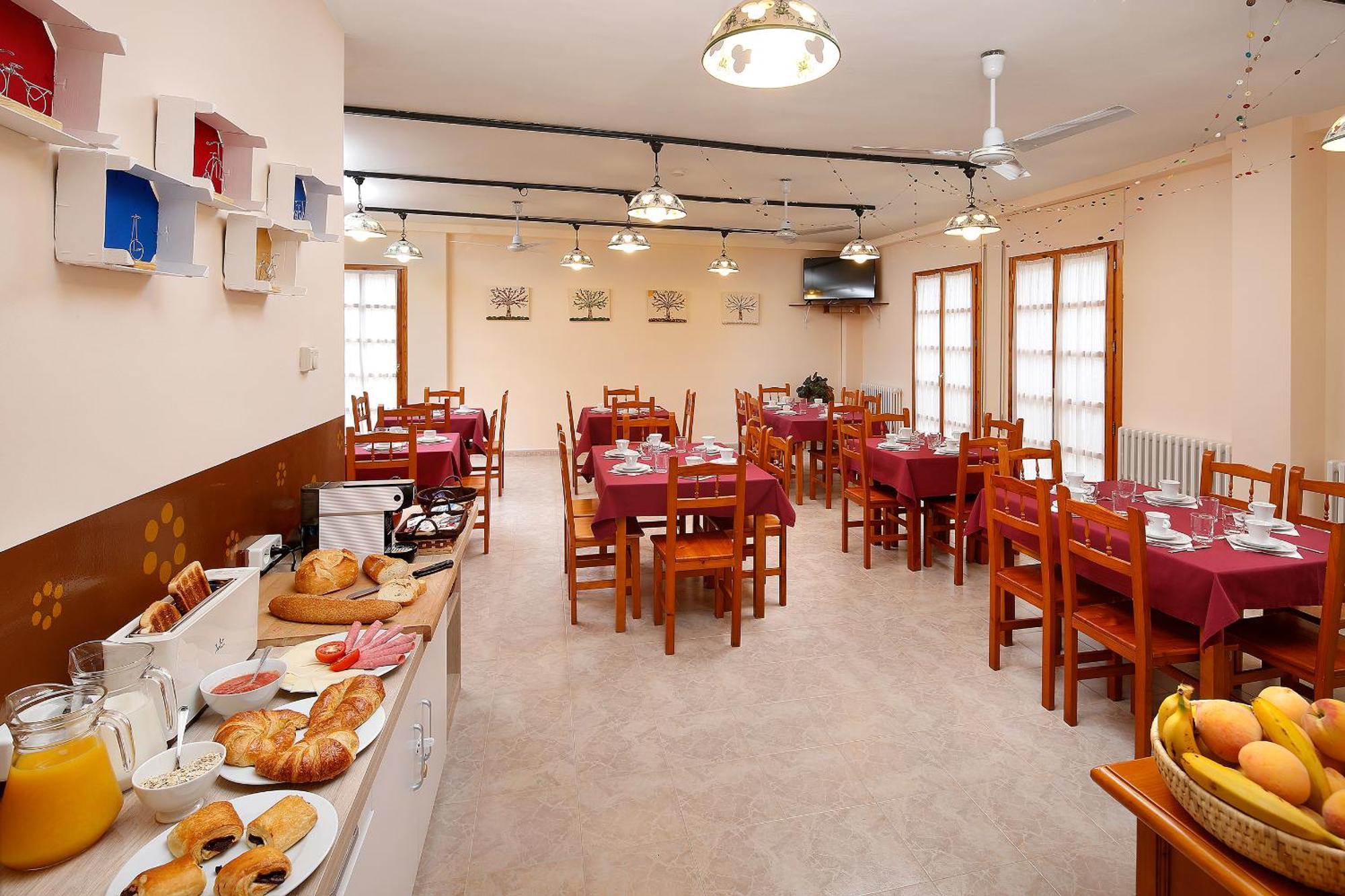 Albergue Sierra De Arbe Naval Extérieur photo